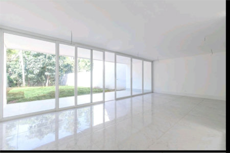Casa à venda com 4 suítes no condomínio Hípica Garden, São Paulo - SP