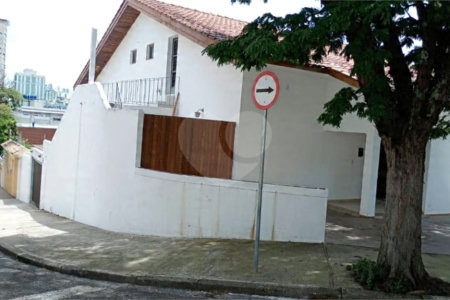 Casa para alugar com 9 quartos, sendo 3 suítes, em Jardim Panorama, Sorocaba, SP