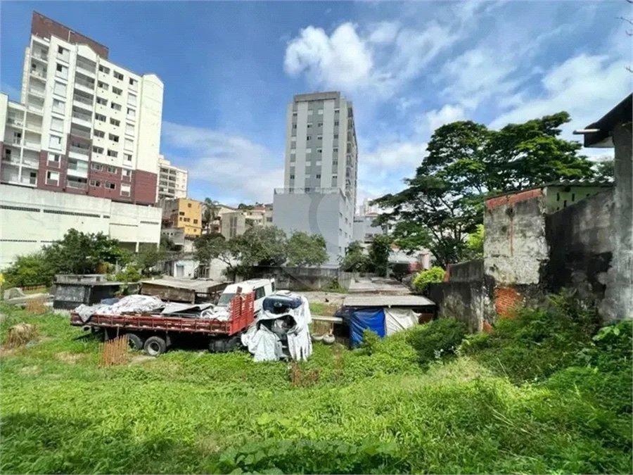 Terreno à venda em Vila Nivi, São Paulo, SP