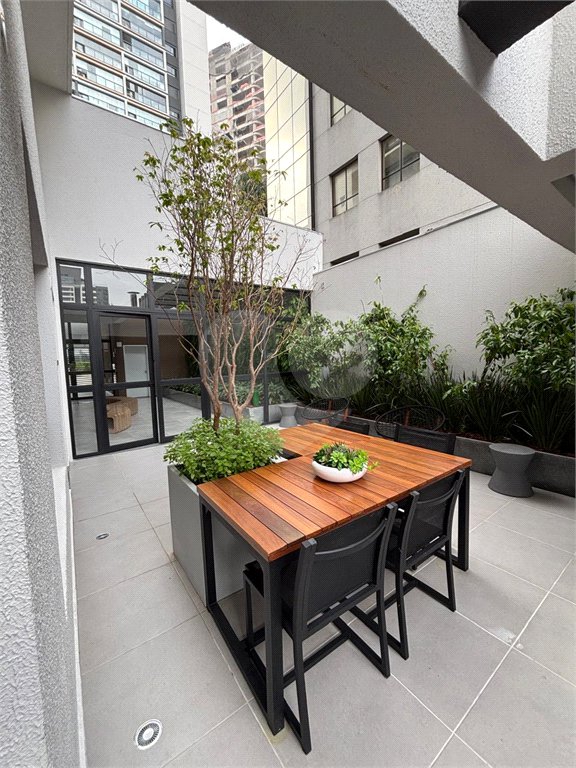 Apartamento à venda ou para alugar com 1 quarto em Pinheiros, São Paulo, SP