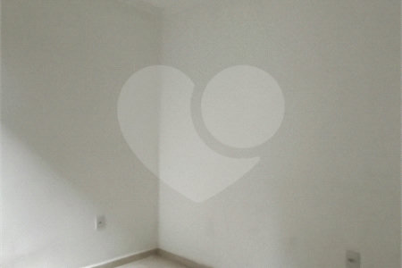 Apartamento à venda com 2 quartos em Parque Maria Luiza, São Paulo, SP