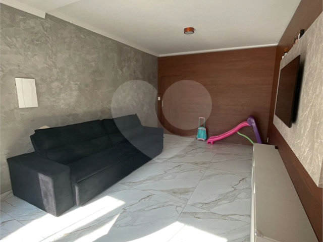 Sobrado à venda com 4 quartos, sendo 1 suíte,  em Vila Guilherme, São Paulo, SP