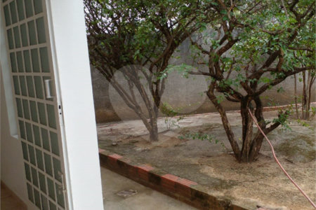 Sobrado à venda ou para alugar com 3 quartos, sendo 1 suíte, no Centro, Salto, SP