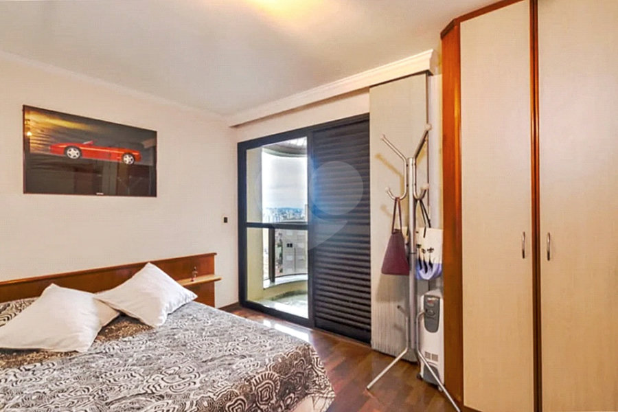 Apartamento à venda com 4 quartos, sendo 3 suítes, em Santana, São Paulo, SP