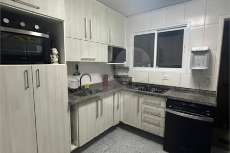 Casa à venda com 3 quartos, sendo 1 suíte, no condomínio Residencial Villa Felicitá Ii, São Paulo - SP
