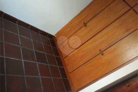 Casa à venda com 4 quartos, sendo 1 suíte, em Jardim Celani, Salto, SP
