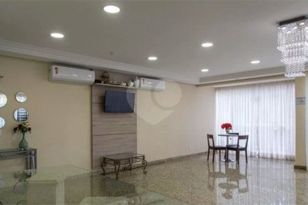 Apartamento à venda com 3 quartos, sendo 1 suíte, em Mooca, São Paulo, SP