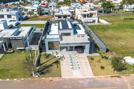 Casa à venda com 4 suítes no condomínio Residencial dos Lagos, Itupeva - SP