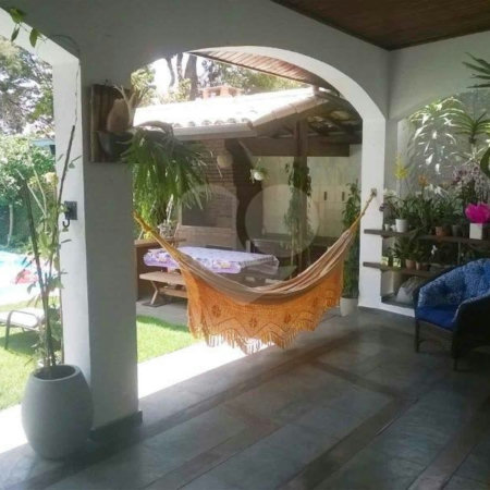 Casa Térrea à venda com 4 suítes em Interlagos, São Paulo, SP