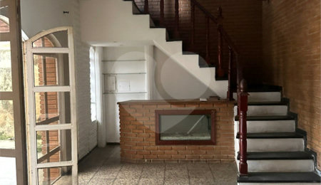 Sobrado à venda com 3 quartos, sendo 1 suíte, em Jardim Altos de Santana, São José dos Campos, SP