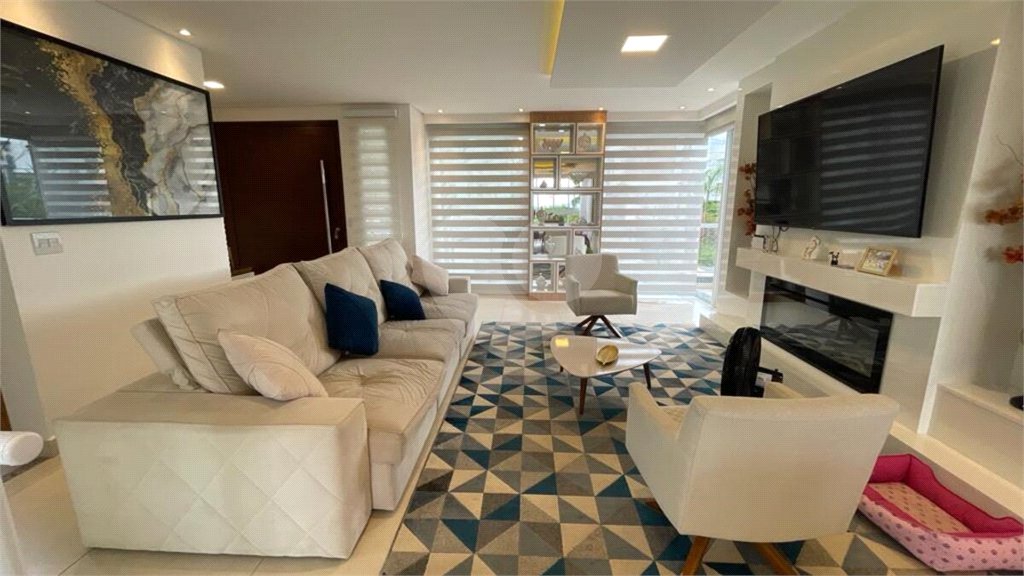 Casa à venda com 3 suítes no condomínio Aruã Brisas Ii, Mogi das Cruzes - SP