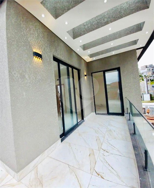 Casa à venda com 4 quartos, sendo 2 suítes,  no condomínio Aruã Brisas Ii, Mogi das Cruzes - SP