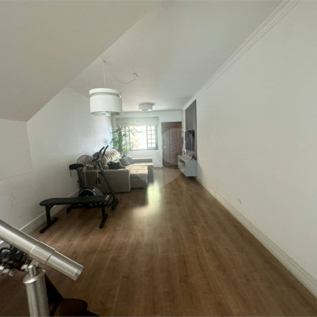 Sobrado à venda com 3 quartos, sendo 1 suíte, em Vila Nivi, São Paulo, SP