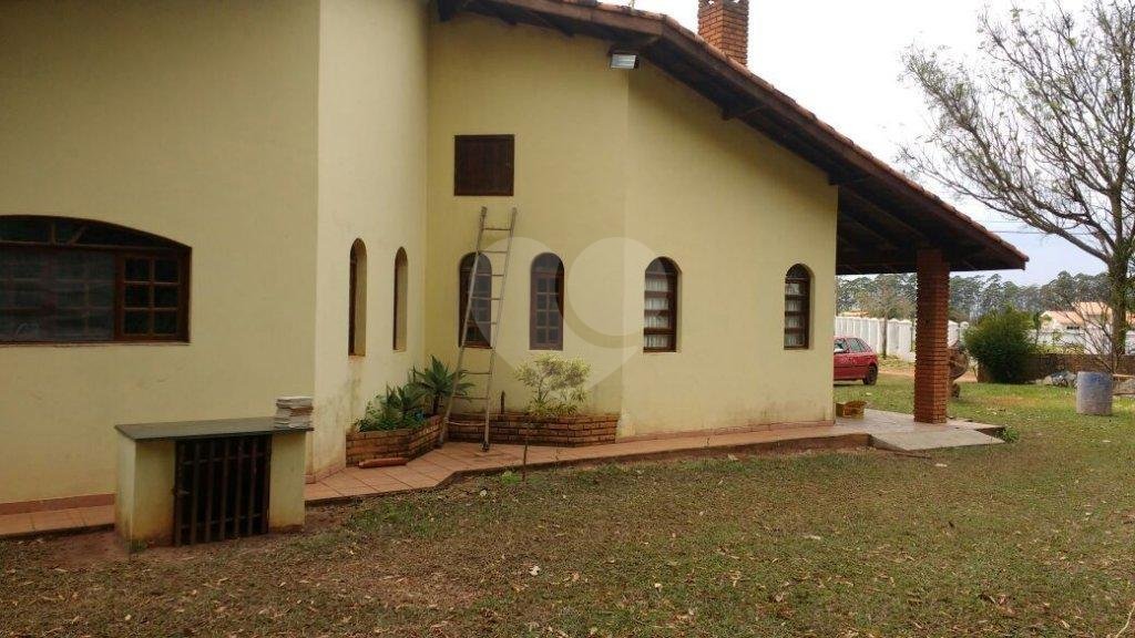 Casa Térrea à venda com 3 quartos, sendo 2 suítes, no Centro, Águas de Santa Bárbara, SP
