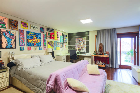 Casa à venda com 6 suítes em Jardim Cordeiro, São Paulo, SP