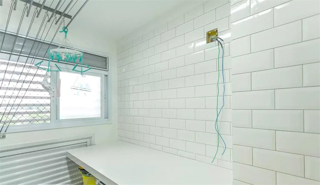 Apartamento à venda com 3 quartos, sendo 1 suíte, em Vila Anastácio, São Paulo, SP