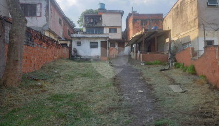 Sobrado à venda com 2 quartos em Pedreira, São Paulo, SP
