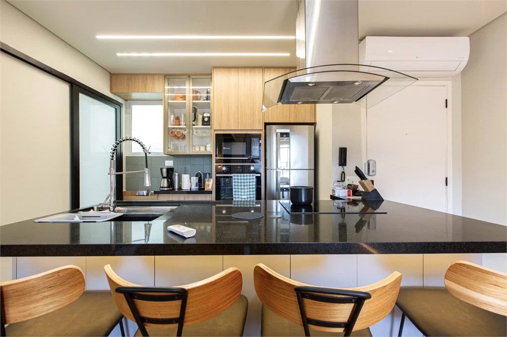 Apartamento à venda com 2 quartos, sendo 1 suíte, em Pinheiros, São Paulo, SP