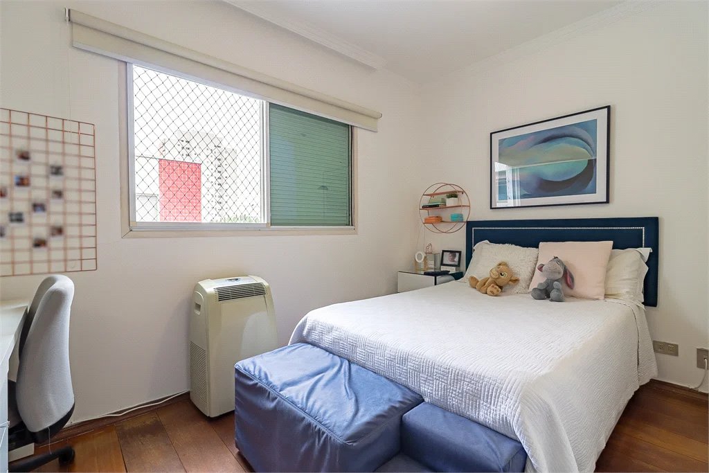 Apartamento à venda com 4 quartos, sendo 2 suítes, em Vila Morumbi, São Paulo, SP
