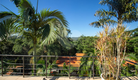 Casa à venda com 4 suítes no condomínio Sítio Primavera, São Roque - SP