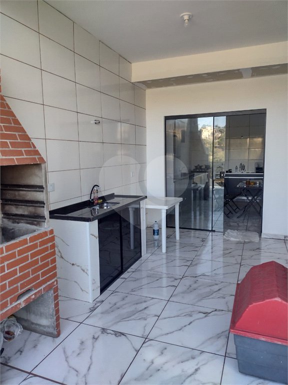 Sobrado à venda com 2 quartos, sendo 1 suíte,  no Centro, Bom Jesus dos Perdões, SP