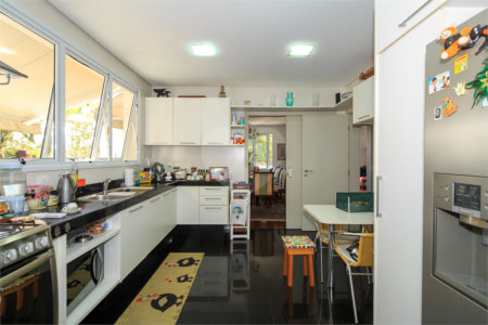 Casa à venda com 4 suítes no condomínio Vila Alba, São Paulo - SP