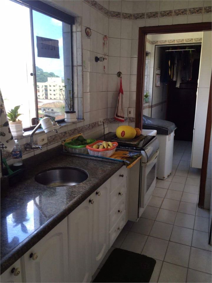 Apartamento Residencial à venda, Vila Maia, Guarujá - AP1033.