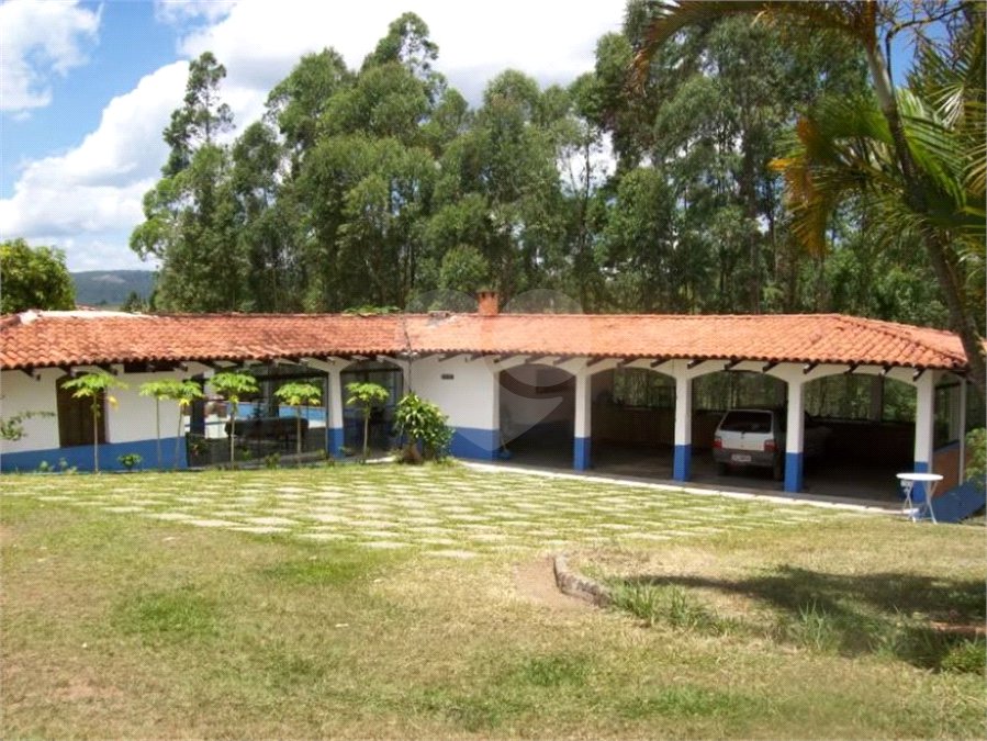 Sítio à venda com 6 quartos, sendo 5 suítes, em Dos Mimis, Piracaia, SP