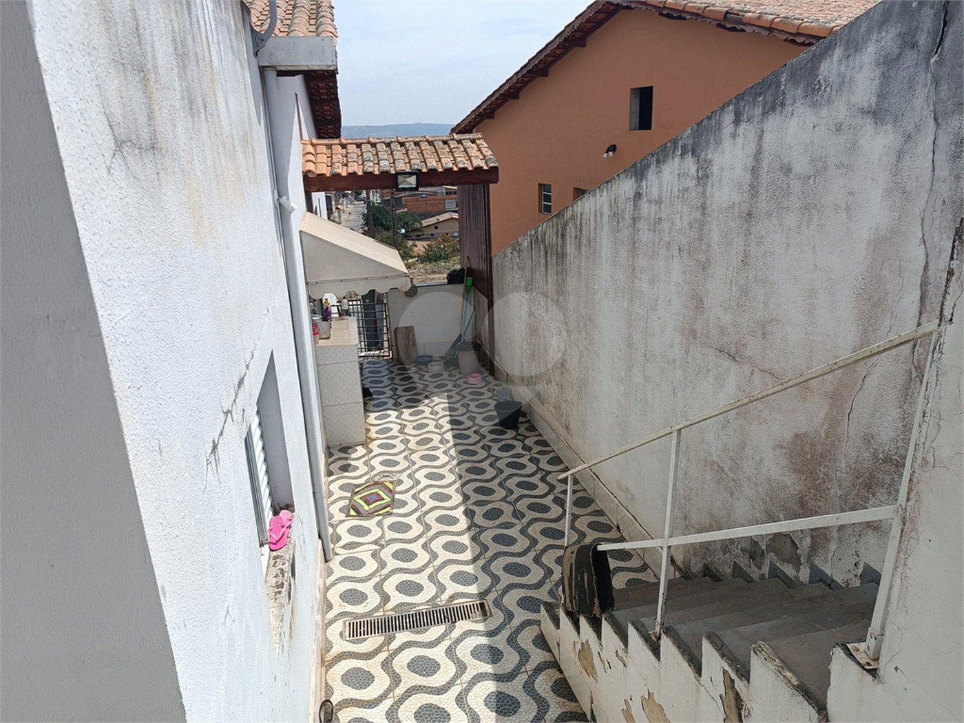 Casa à venda com 2 quartos, sendo 1 suíte, em Reneville, Mairinque, SP