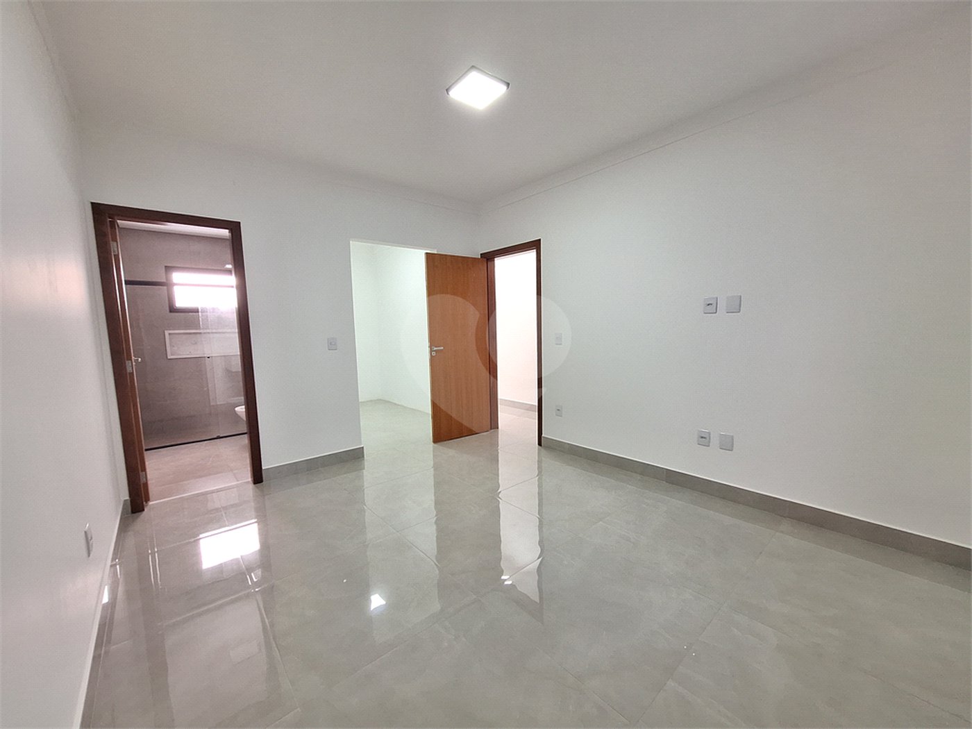 Casa à venda com 3 quartos, sendo 1 suíte,  em João Xxiii, Vinhedo, SP