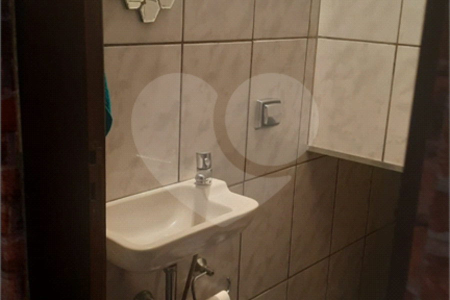 Sobrado à venda com 3 quartos, sendo 1 suíte, em Tremembé, São Paulo, SP