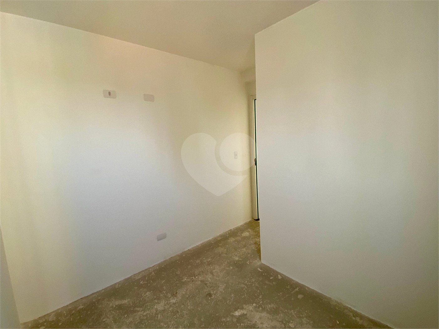 Apartamento à venda com 2 quartos, sendo 1 suíte,  em Vila Galvão, Guarulhos, SP