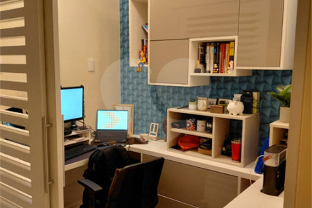 Apartamento à venda com 3 quartos, sendo 1 suíte,  em Vila Suissa, Mogi das Cruzes, SP