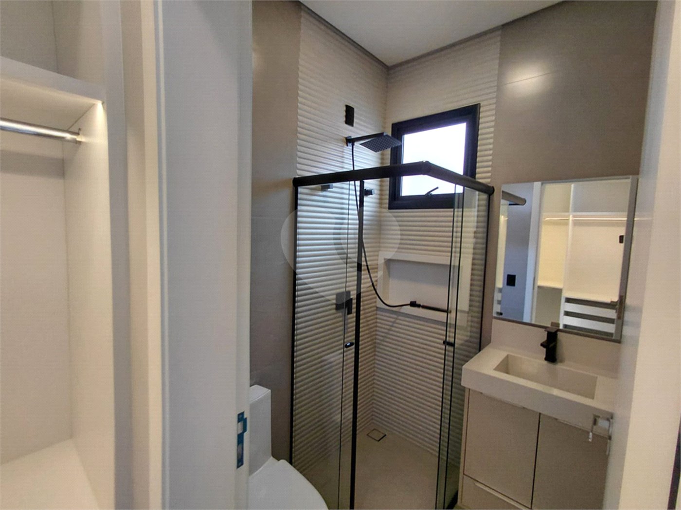 Casa à venda com 3 suítes no condomínio Residencial Milano, Indaiatuba - SP