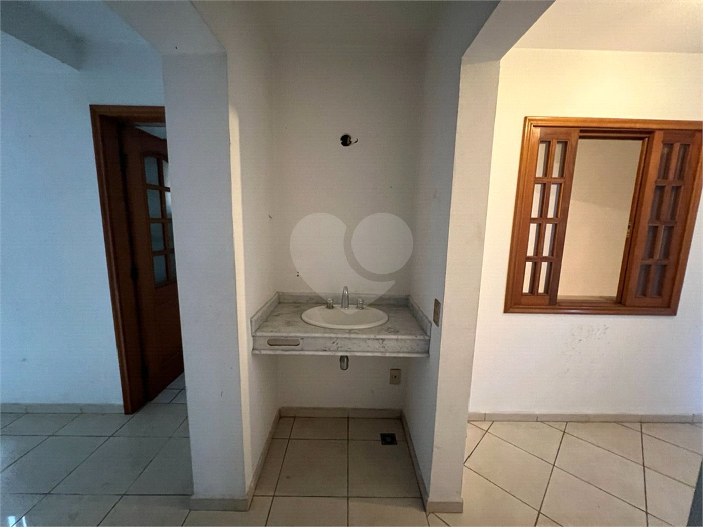 Casa à venda com 3 quartos, sendo 1 suíte, em Vila Vianelo, Jundiaí, SP