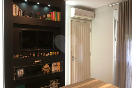 Apartamento à venda com 4 quartos, sendo 3 suítes, em Alto da Boa Vista, São Paulo, SP