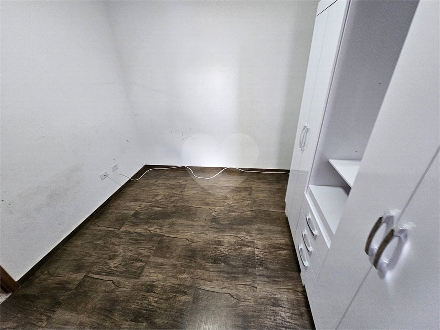 Sobrado à venda com 3 quartos, sendo 1 suíte,  em Vila Nivi, São Paulo, SP