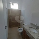 Casa à venda com 3 quartos, sendo 2 suítes, no condomínio Sollaris, Araraquara - SP