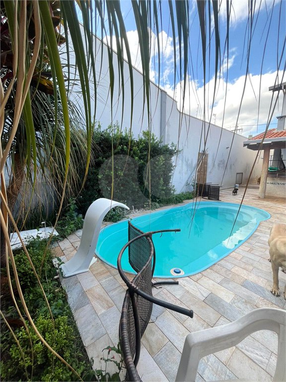 Casa à venda com 4 quartos, sendo 1 suíte, em Vila Santa Maria (vila Xavier), Araraquara, SP