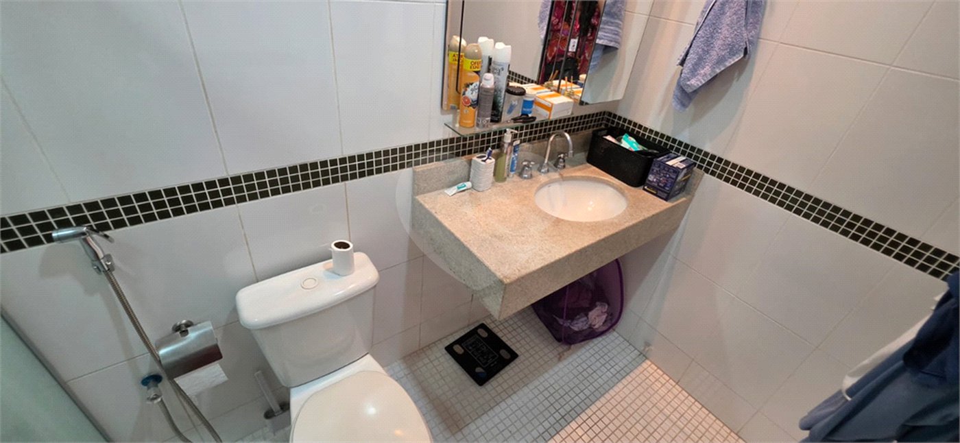 Casa Térrea à venda ou para alugar com 8 quartos, sendo 4 suítes, em Vila Pereira Barreto, São Paulo, SP