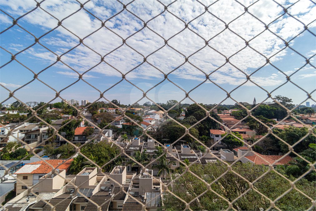 Apartamento à venda com 3 suítes em Jardim Prudência, São Paulo, SP