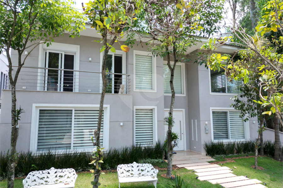 Casa à venda com 4 quartos, sendo 3 suítes, no condomínio Reserva Nova Cantareira, São Paulo - SP