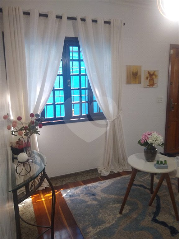 Sobrado à venda com 3 quartos, sendo 1 suíte,  em Vila do Castelo, São Paulo, SP