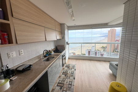 Apartamento à venda com 2 quartos, sendo 1 suíte,  em Boqueirão, Praia Grande, SP