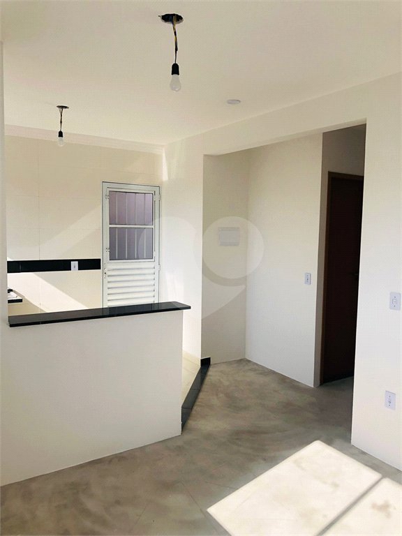 Casa à venda com 2 quartos no condomínio Residencial Turim, Mogi das Cruzes - SP