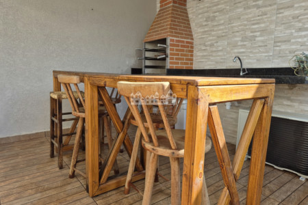 Casa à venda no Bairro Imperial – Atibaia | 2 dormitórios, suíte, 2 vagas e área gourmet