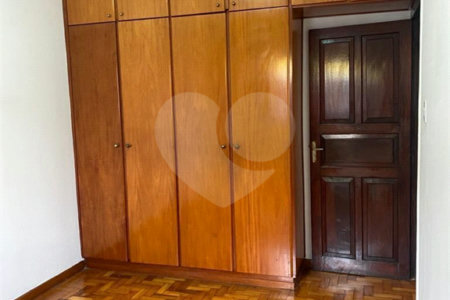 Casa à venda com 3 quartos em Vila Augusta, Guarulhos, SP