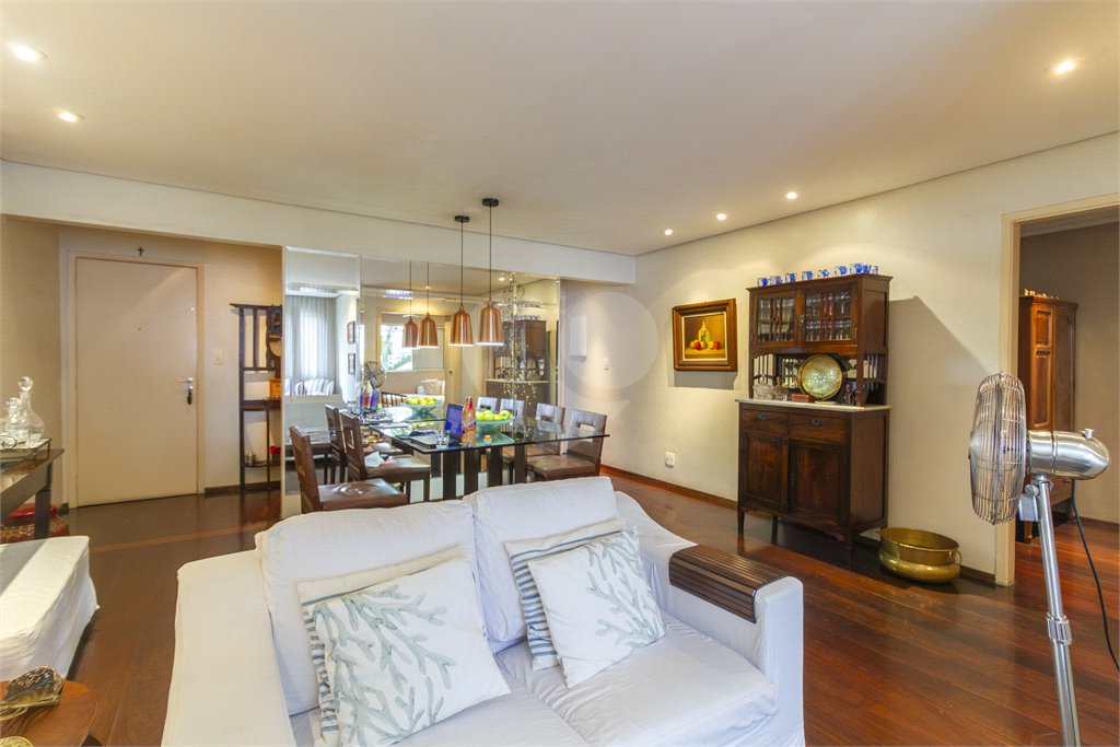 Apartamento à venda com 3 quartos, sendo 1 suíte,  em Sumarezinho, São Paulo, SP