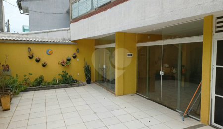 Casa à venda com 3 quartos, sendo 1 suíte,  em Campo Grande, Rio de Janeiro, RJ