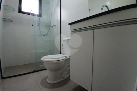 Apartamento para alugar com 2 quartos, sendo 1 suíte, em Jardim Carambeí, São Roque, SP
